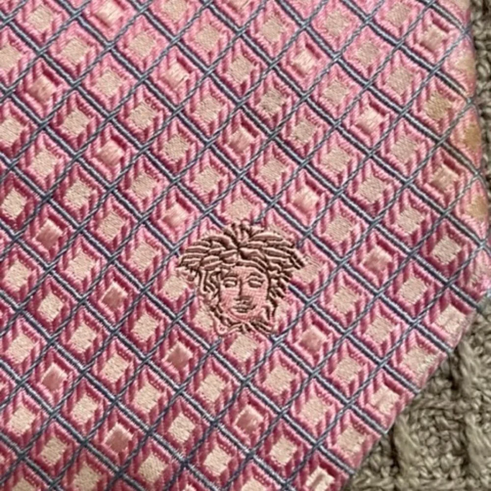EUC Beautiful Versace Pink diamond silk tie Italy Red lining - Picture 2 of 8